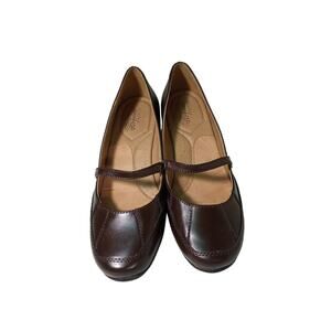 Strictly‎ Comfort Women's Size 10M Brown Leather Wedge Heel Closed Toe Shoes
